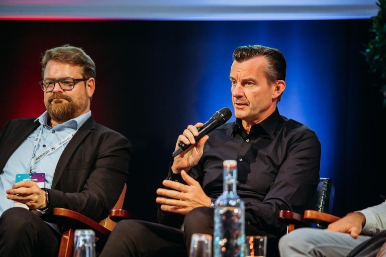 Gerhard Kürner on the panel at the LSZ CIO Kongress