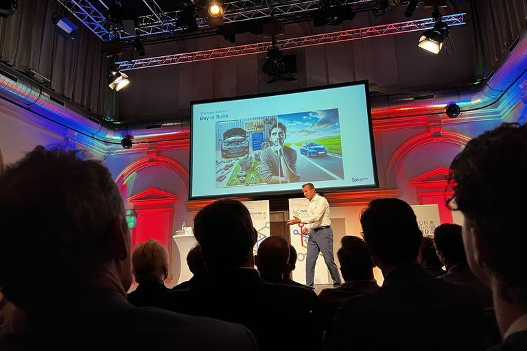 Gerhard Kürner giving a keynote at Packaging Dialog in Vienna